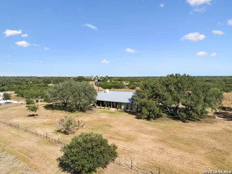 466 County Road 742