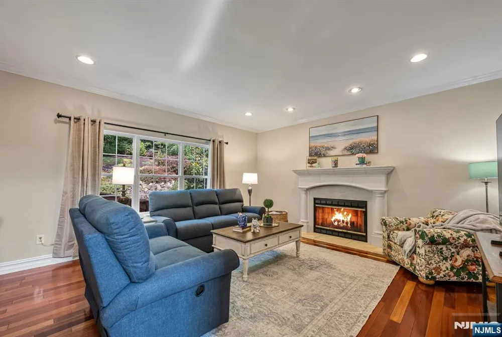 602 Skyline Drive Jefferson Township, NJ 07849