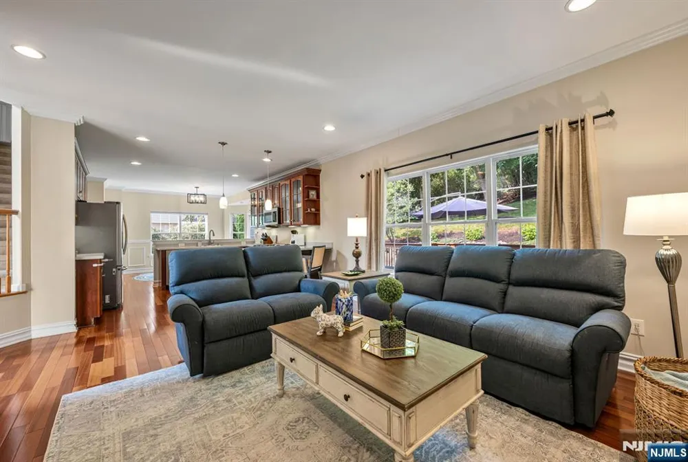 602 Skyline Drive Jefferson Township, NJ 07849