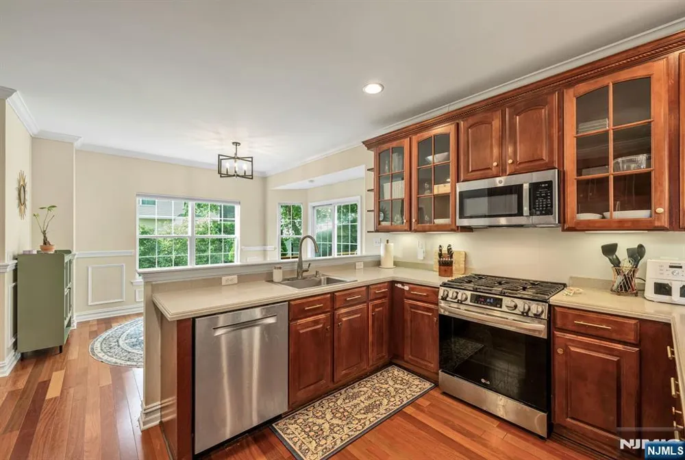 602 Skyline Drive Jefferson Township, NJ 07849