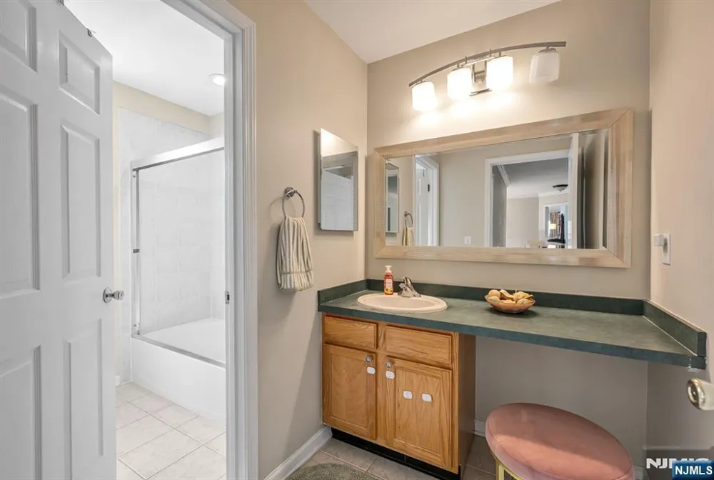 602 Skyline Drive Jefferson Township, NJ 07849
