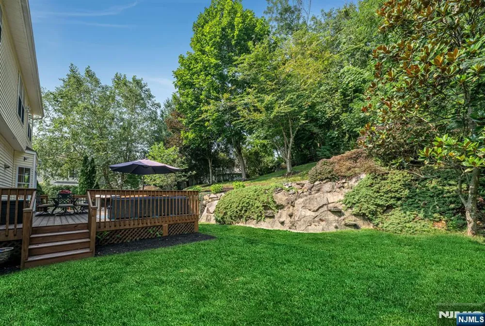 602 Skyline Drive Jefferson Township, NJ 07849