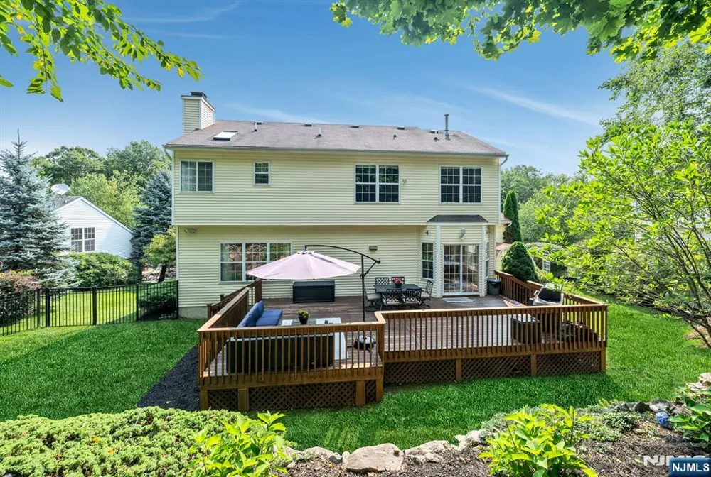 602 Skyline Drive Jefferson Township, NJ 07849