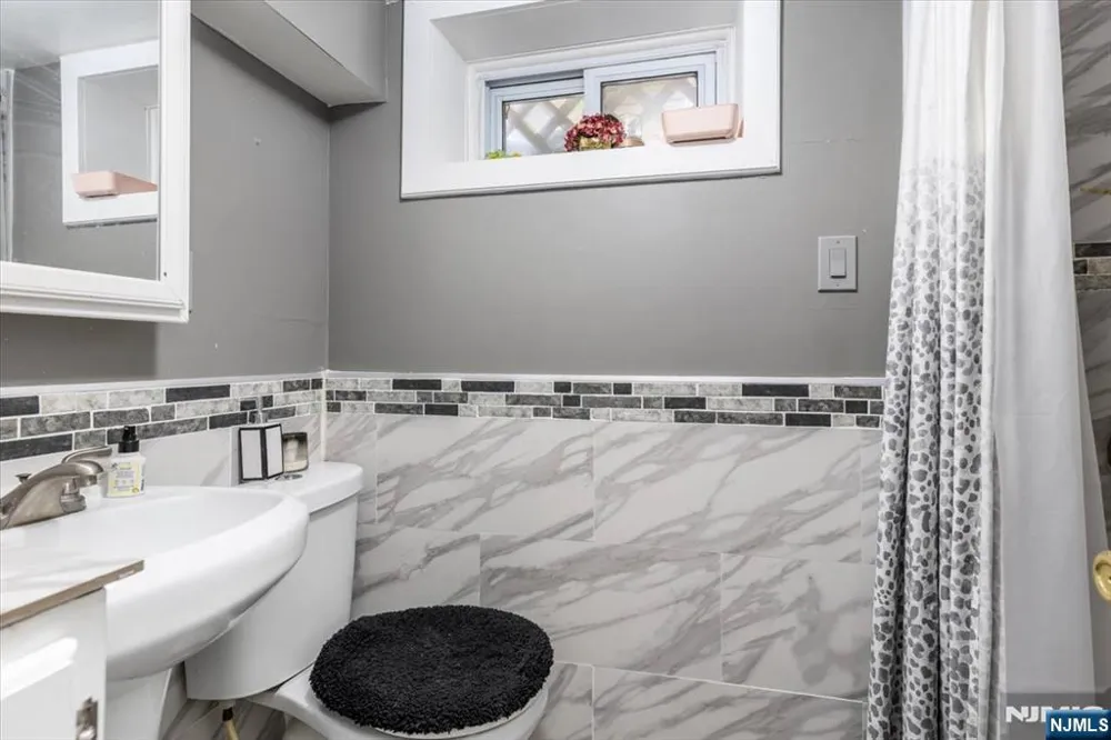 19 Overhill Road Belleville, NJ 07109