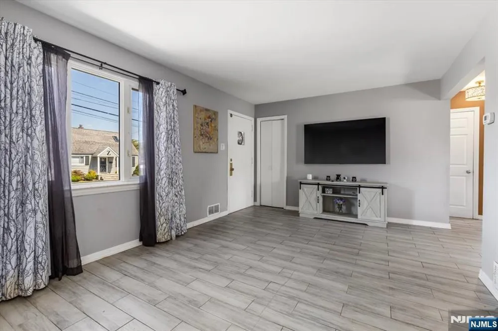 19 Overhill Road Belleville, NJ 07109