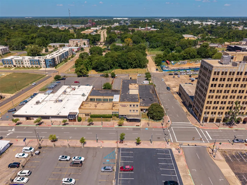 710 Travis Street Shreveport, LA 71101