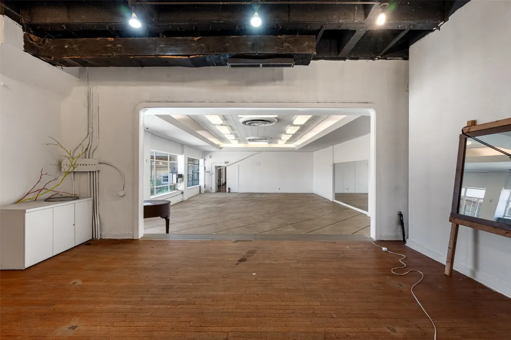 710 Travis Street Shreveport, LA 71101