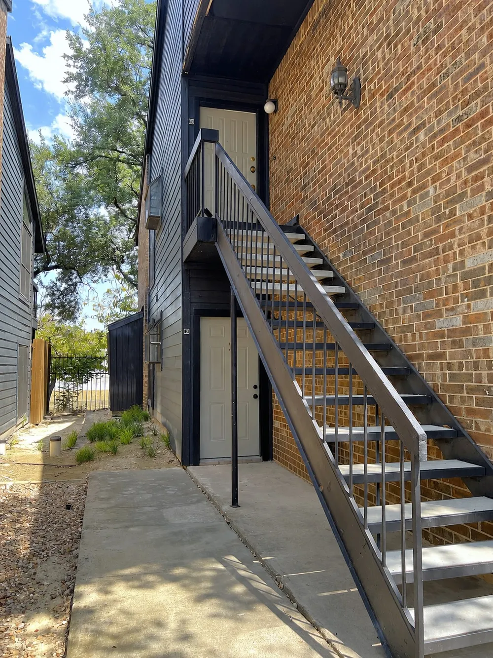 7525 Holly Hill Drive #10 Dallas, TX 75231