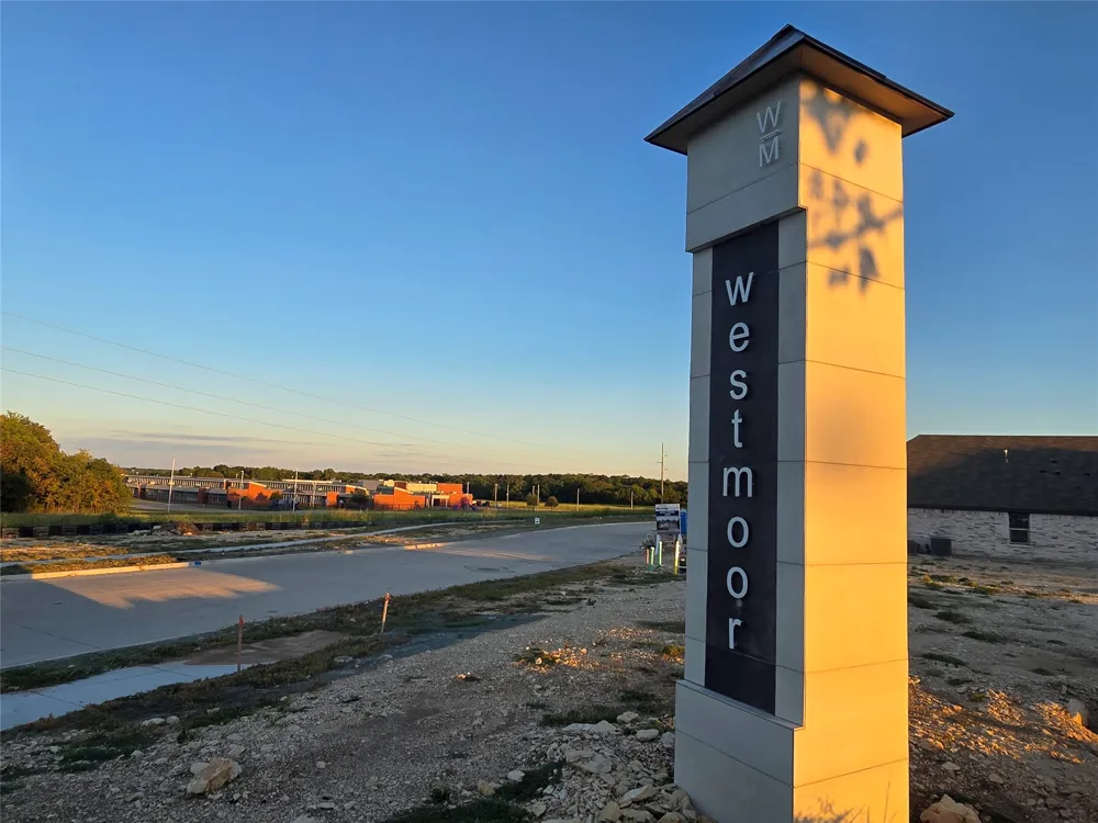 2211 Gustavus Drive Sherman, TX 75092