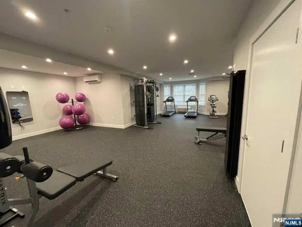1685 Bergen Boulevard 501 Fort Lee, NJ 07024