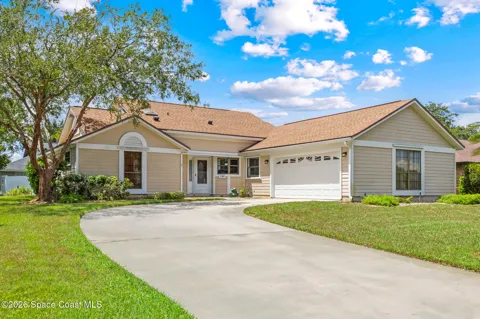 1301 Aventura Way NE