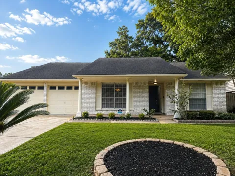 1222 New Tree Lane