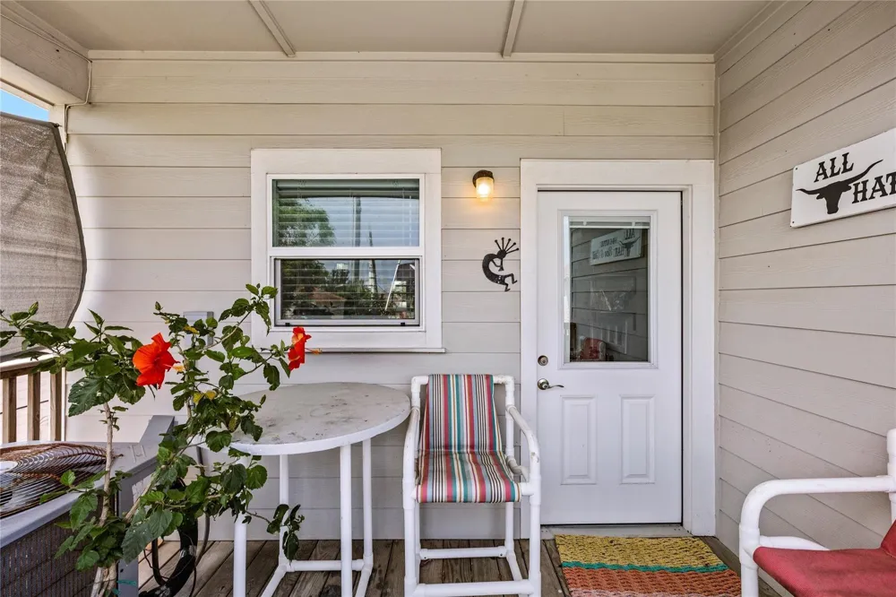 710 35th Street Galveston, TX 77550