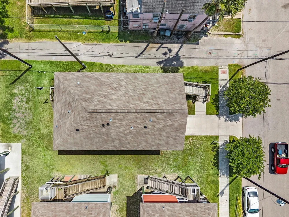 710 35th Street Galveston, TX 77550