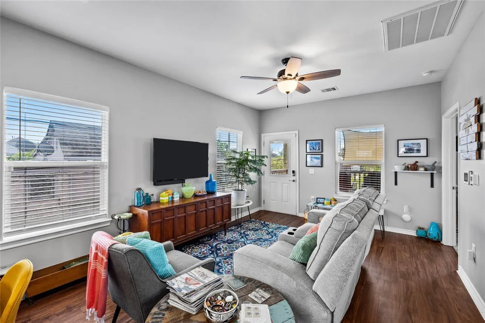 710 35th Street Galveston, TX 77550