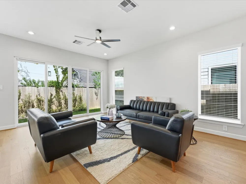 7208 Shadyvilla Lane Houston, TX 77055