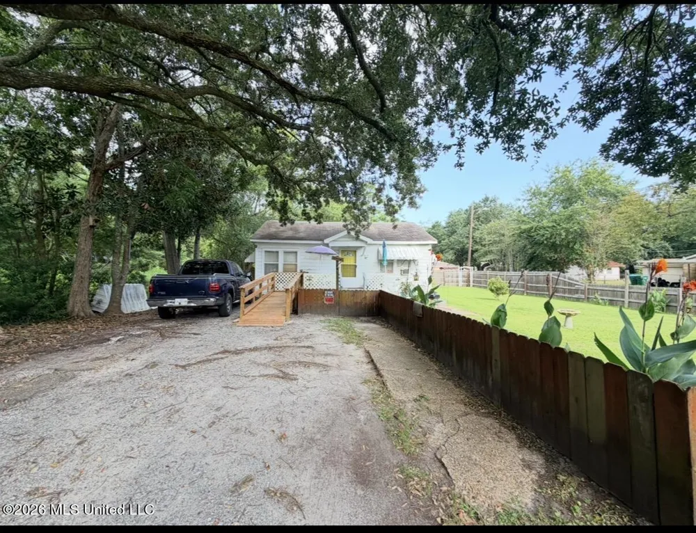 1615 41st Avenue Gulfport, MS 39501