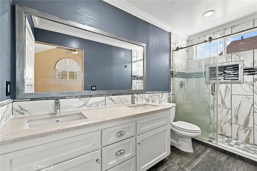 1209 Huntington Street Huntington Beach, CA 92648