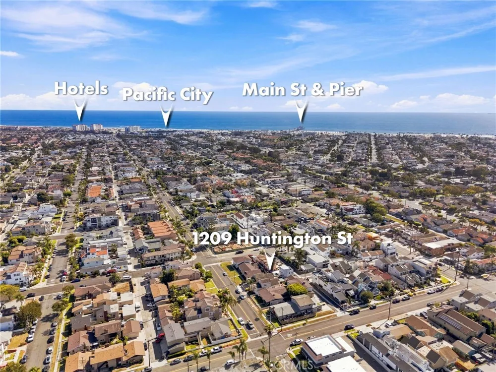 1209 Huntington Street Huntington Beach, CA 92648