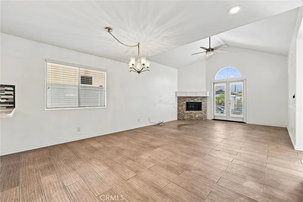 1209 Huntington Street Huntington Beach, CA 92648