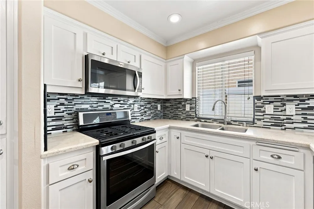 1209 Huntington Street Huntington Beach, CA 92648