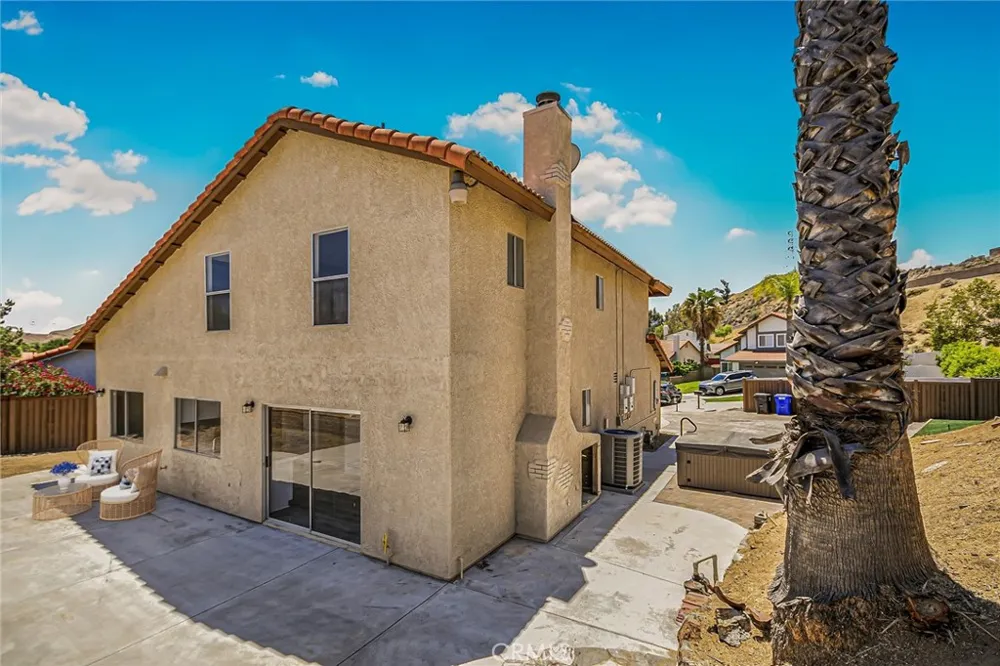 28041 Concord Avenue Castaic, CA 91384