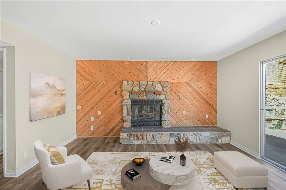 28041 Concord Avenue Castaic, CA 91384