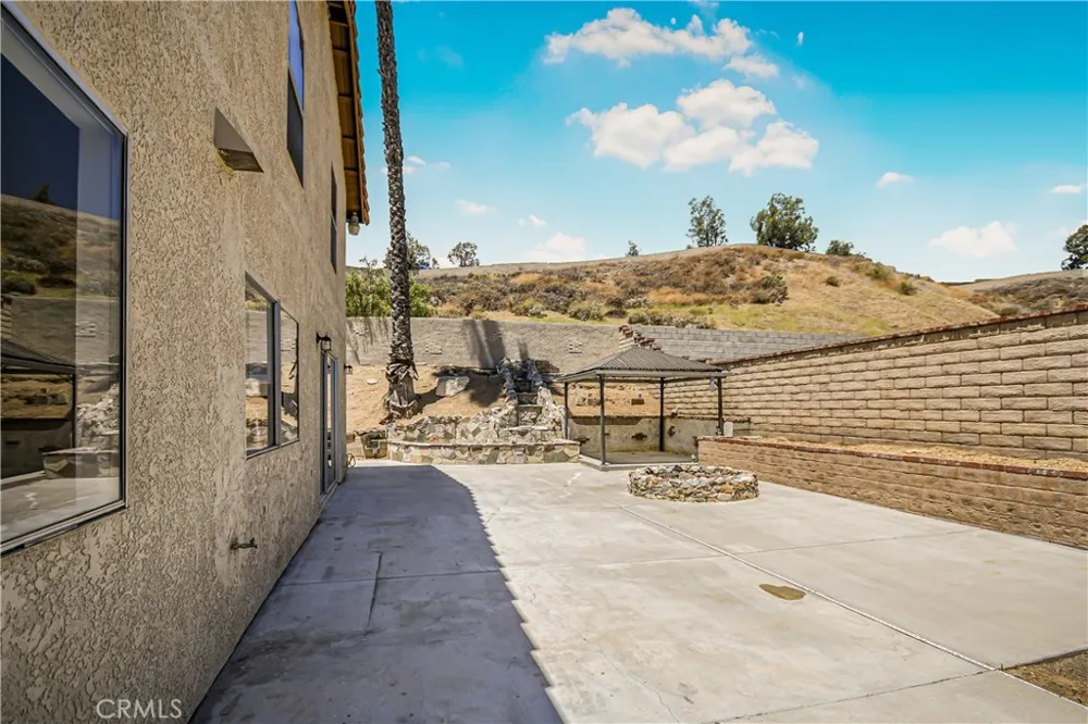 28041 Concord Avenue Castaic, CA 91384