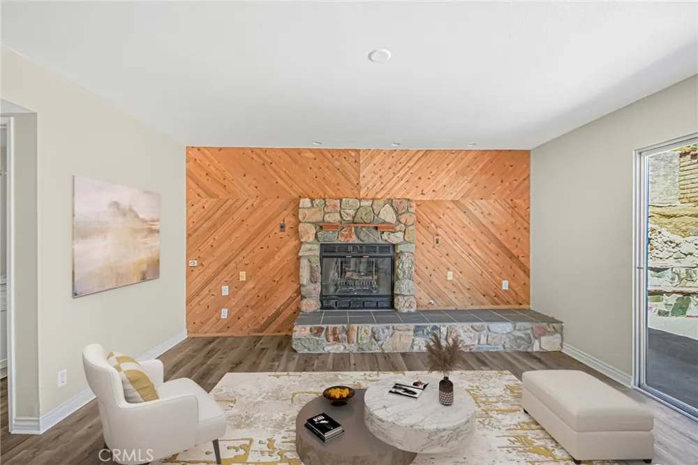28041 Concord Avenue Castaic, CA 91384