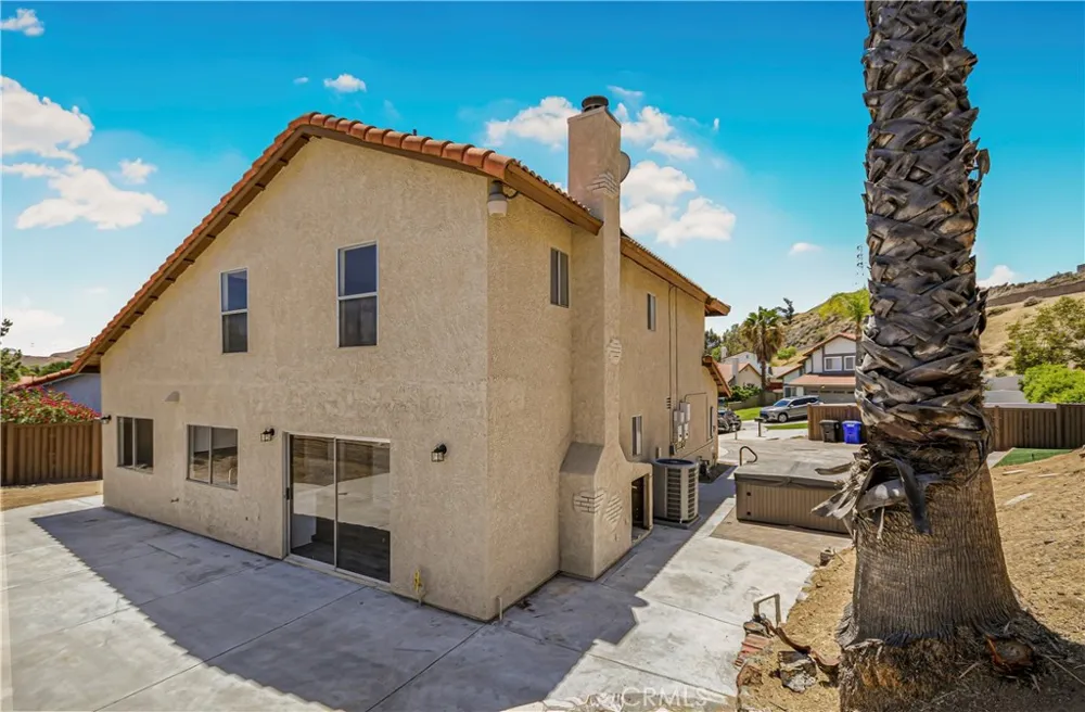 28041 Concord Avenue Castaic, CA 91384
