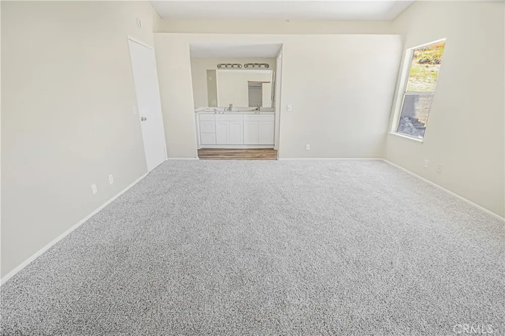 28041 Concord Avenue Castaic, CA 91384
