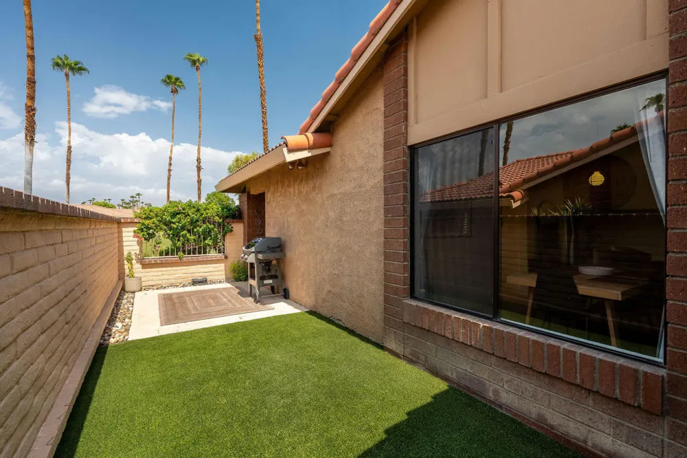 6 Joya Drive Palm Desert, CA 92260