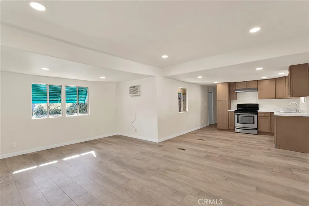 9241 C AVENUE Hesperia, CA 92345