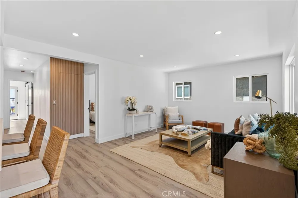 4562 W 142nd Street Hawthorne, CA 90250