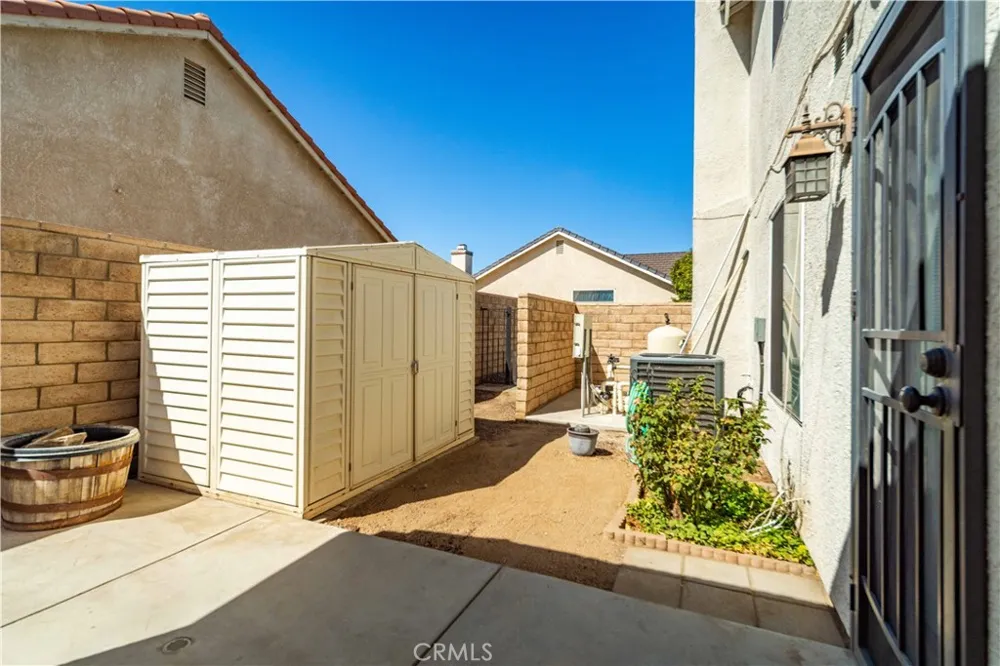 44509 21st E Lancaster, CA 93535