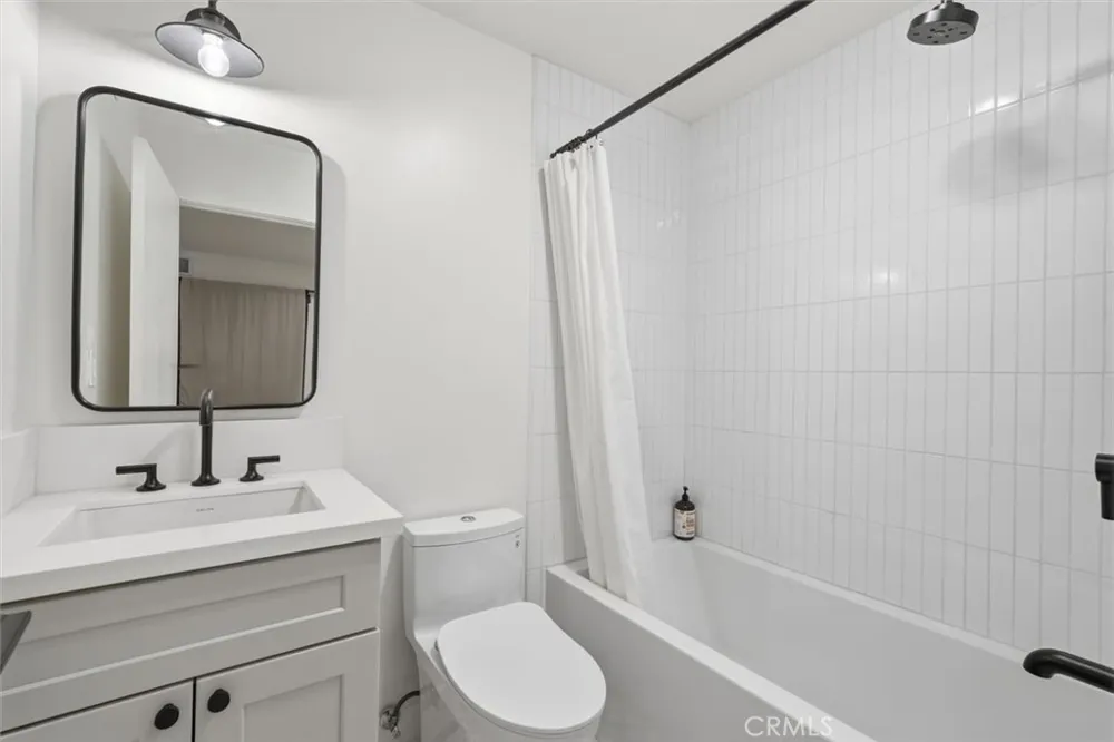 845 11th Manhattan Beach, CA 90266