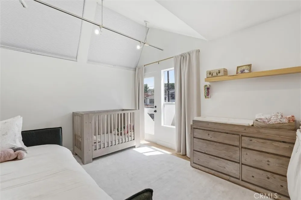 845 11th Manhattan Beach, CA 90266