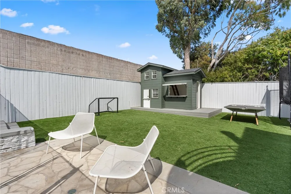 845 11th Manhattan Beach, CA 90266