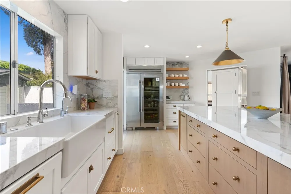 845 11th Manhattan Beach, CA 90266