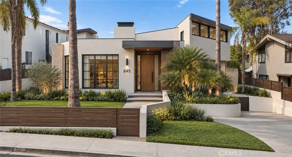 845 11th Manhattan Beach, CA 90266
