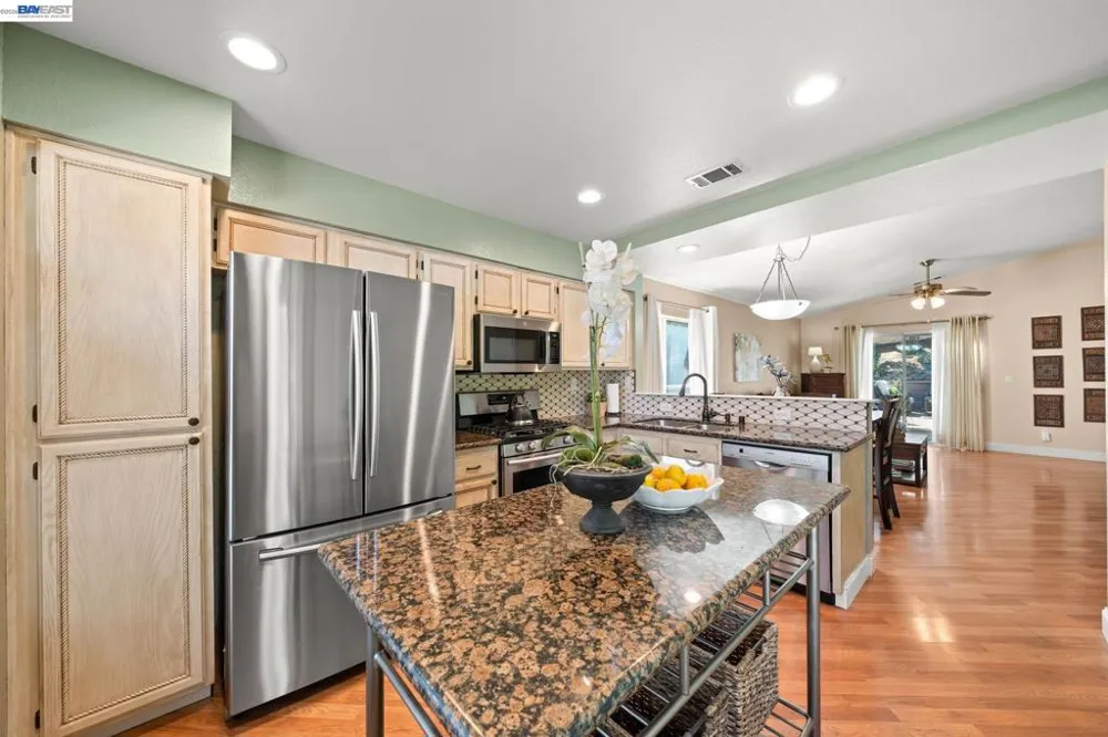 505 Powell Ct Bay Point, CA 94565