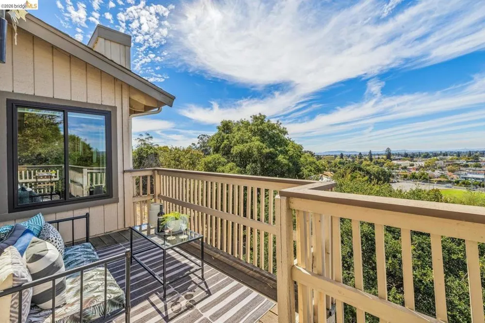 24009 Janssen CT Hayward, CA 94541