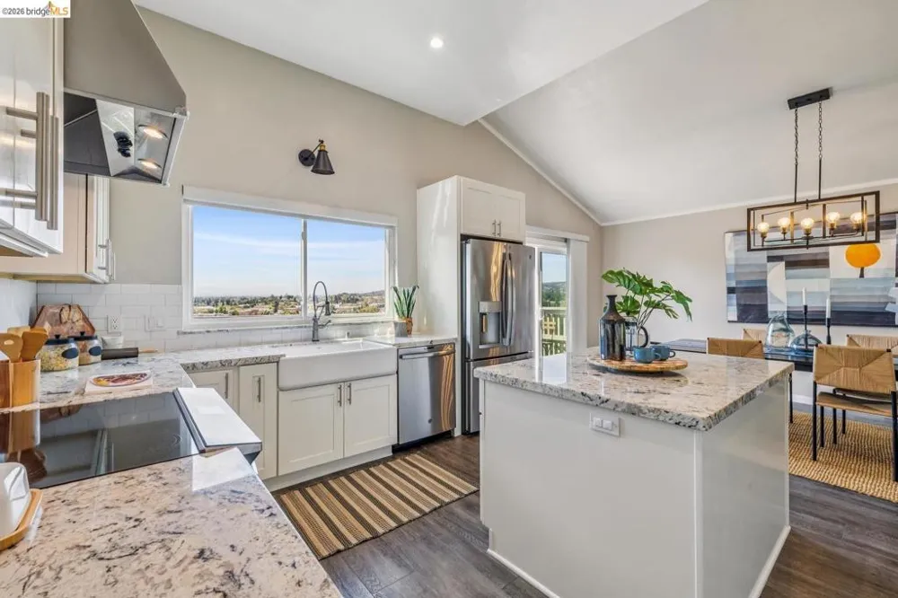 24009 Janssen CT Hayward, CA 94541