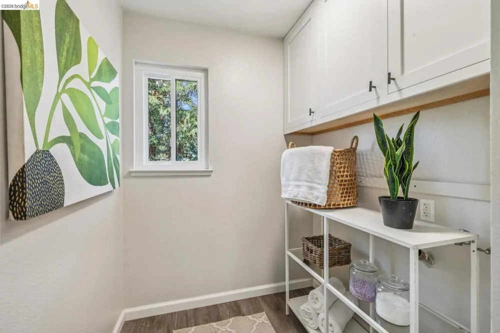 24009 Janssen CT Hayward, CA 94541