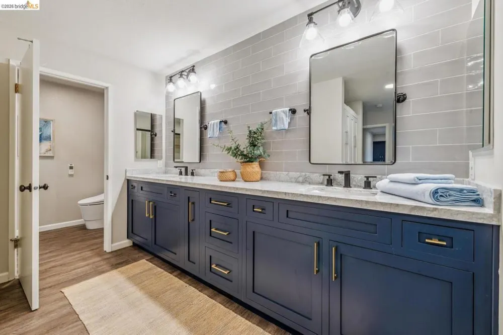 24009 Janssen CT Hayward, CA 94541