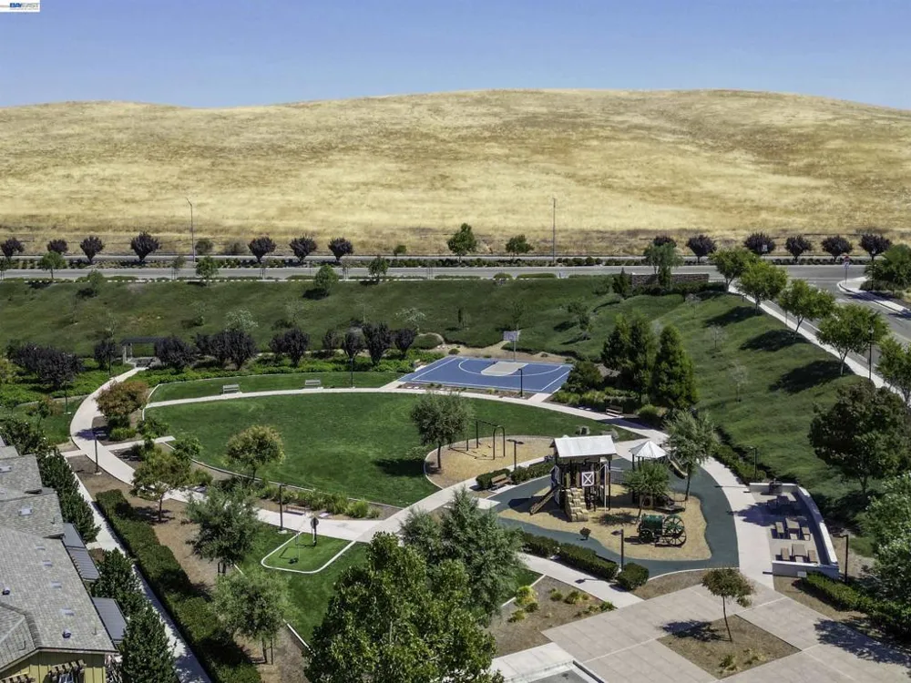 454 Persimmon Cmn #14 Livermore, CA 94551