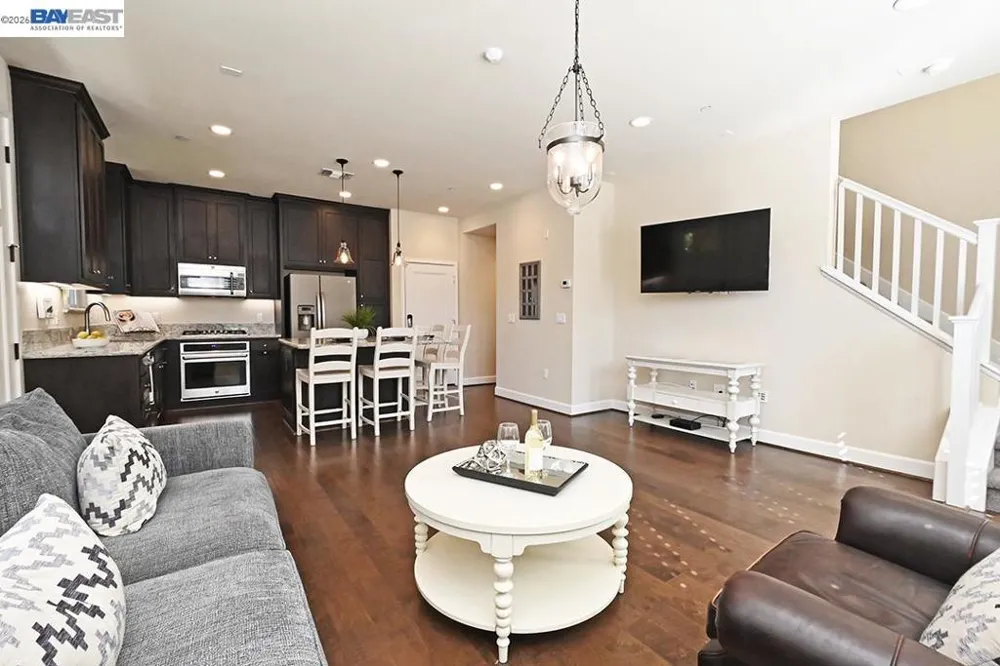 454 Persimmon Cmn #14 Livermore, CA 94551