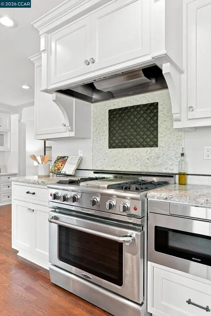 3960 Campolindo drive Moraga, CA 94556