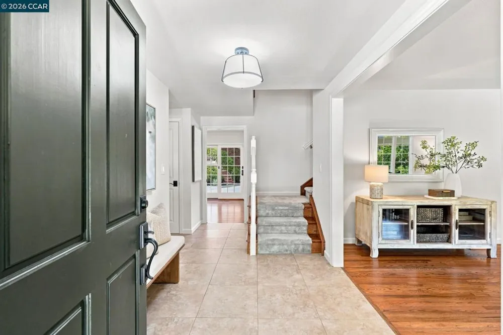 3960 Campolindo drive Moraga, CA 94556