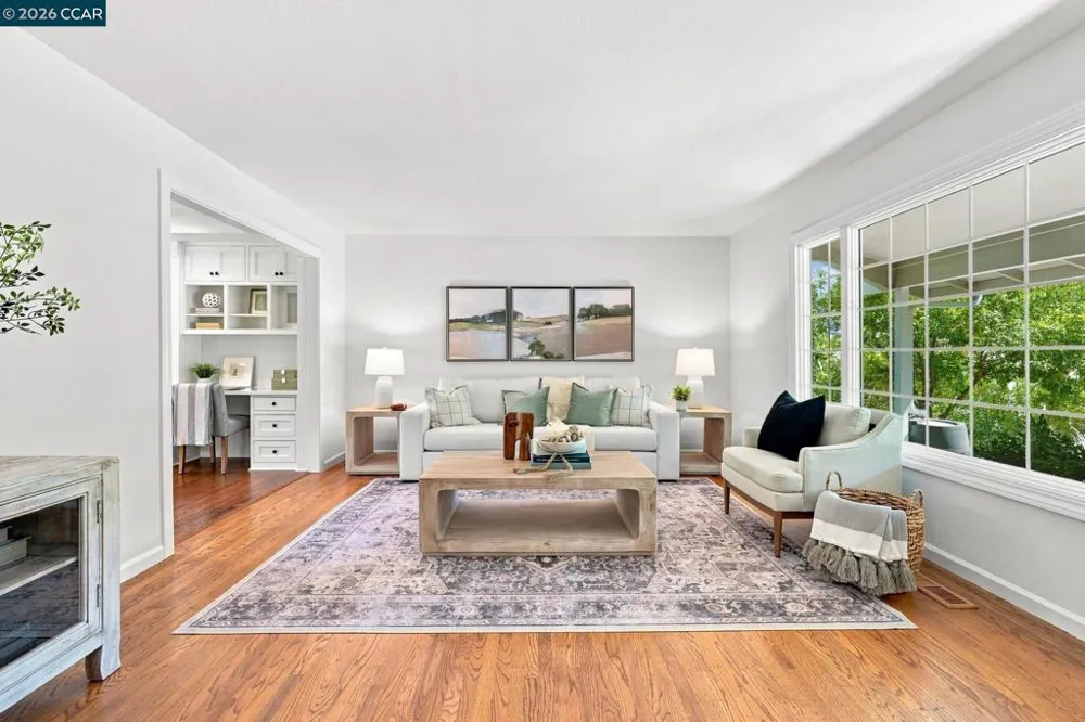 3960 Campolindo drive Moraga, CA 94556